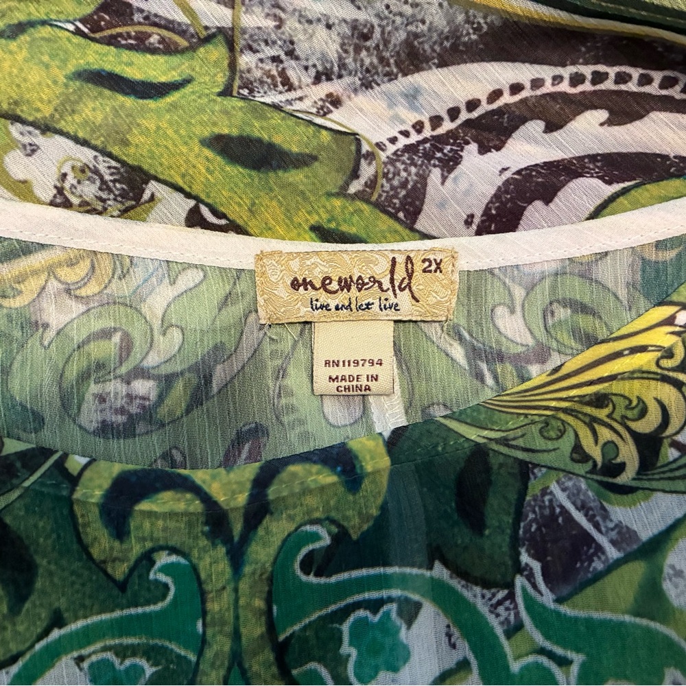 One World Sheer Green Scroll Design Poncho Scarf Size 2X - Picture 2 of 2